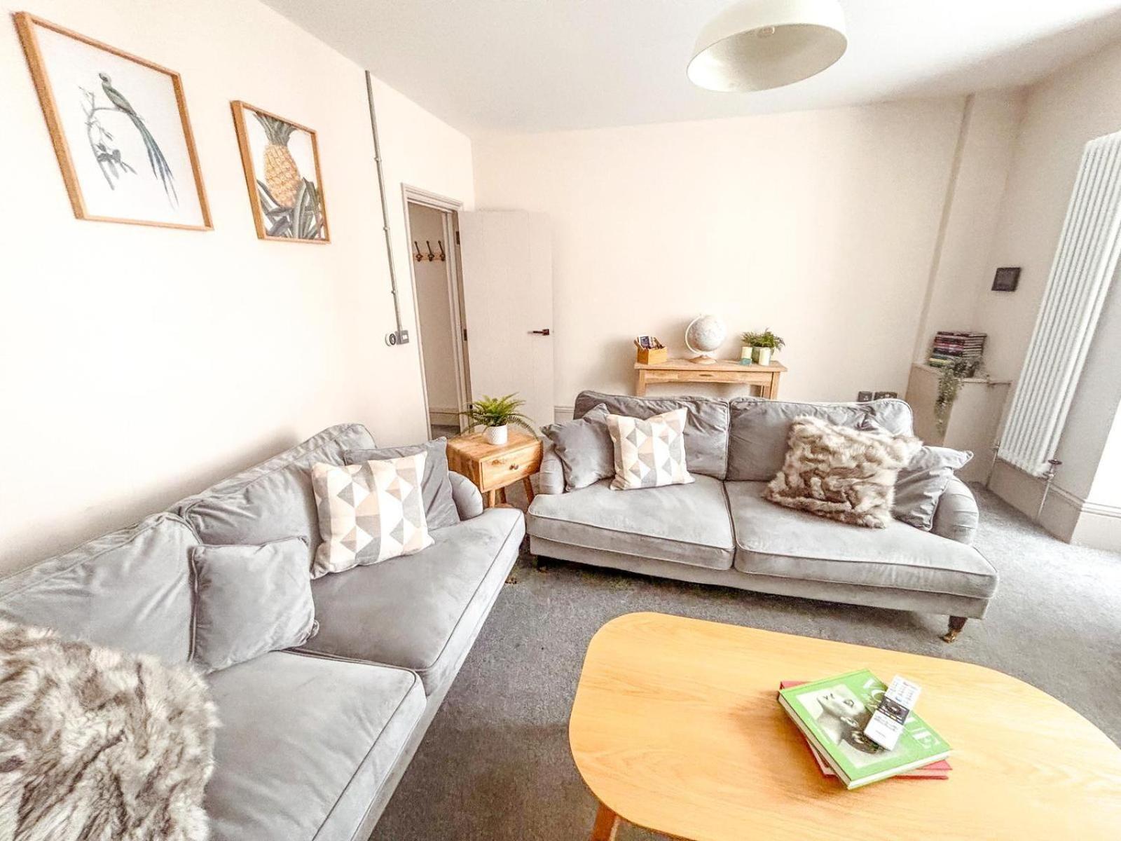 Oxford Street Grand Apartment- Free Evening Parking 사우샘프턴 외부 사진